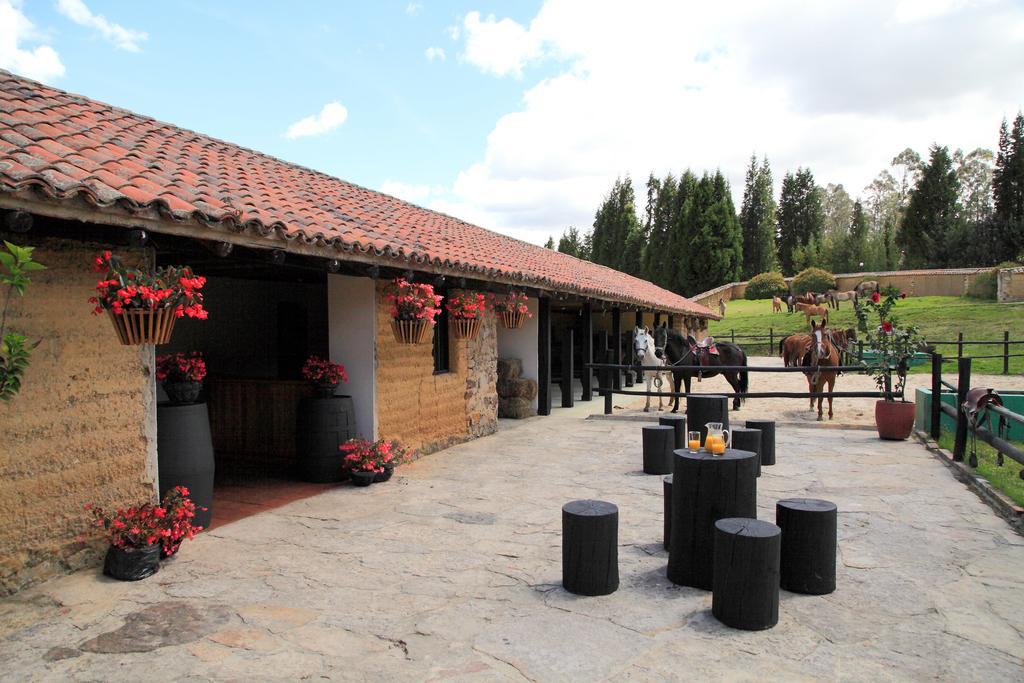 Estelar Paipa Hotel Spa & Y Centro De Convenciones 외부 사진 The stables